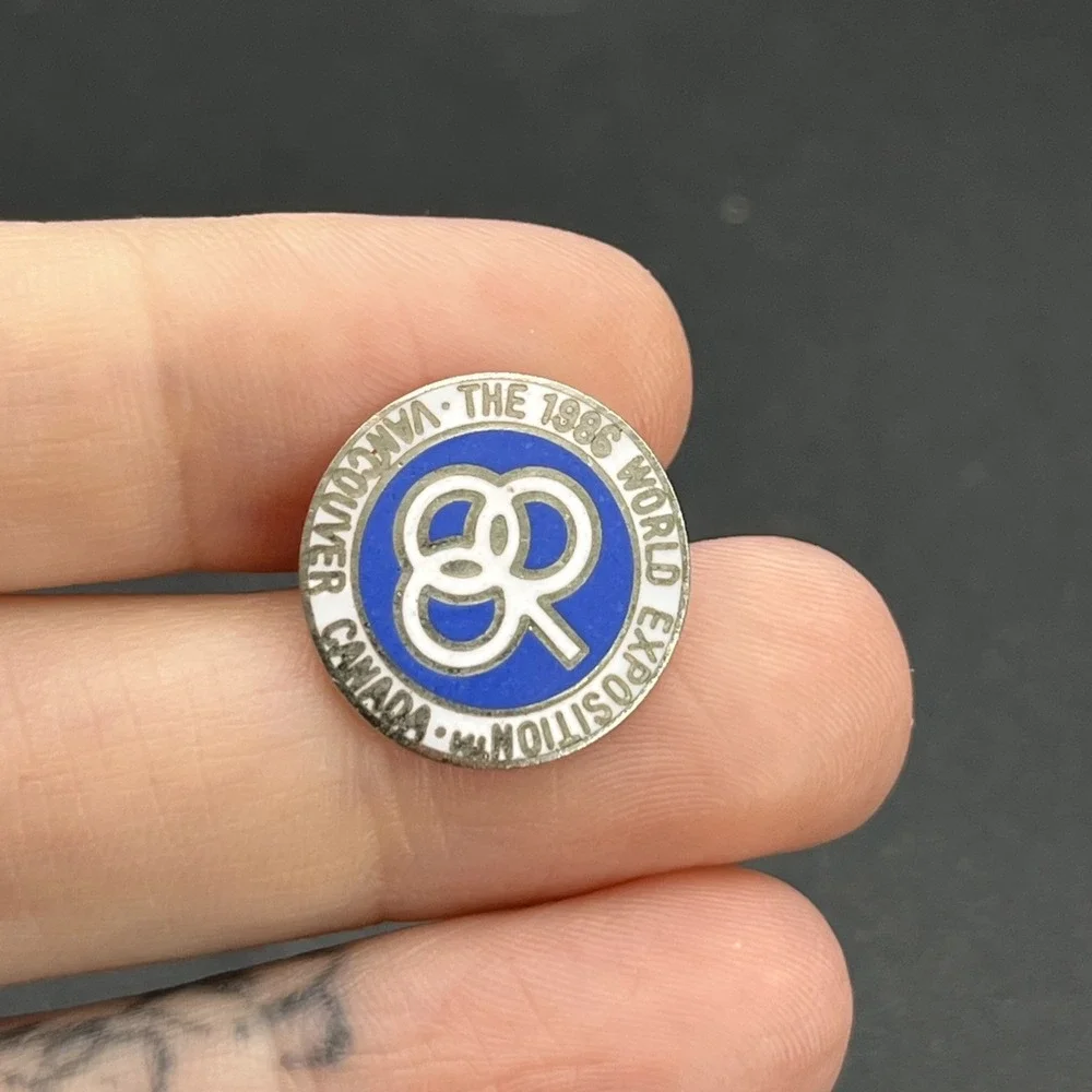 1986‎ World Exposition Vancouver Canada Lapel Hat Pin